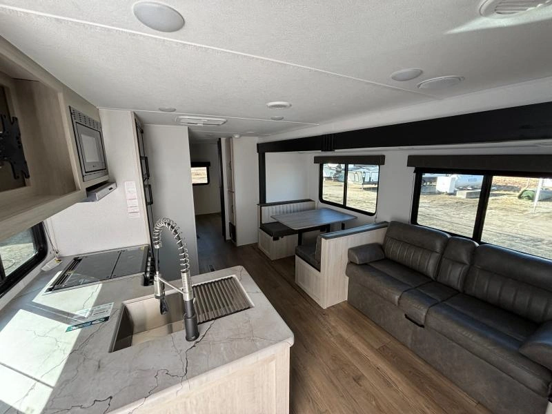 Palomino Puma Ce 305 Bhce 2026 alt