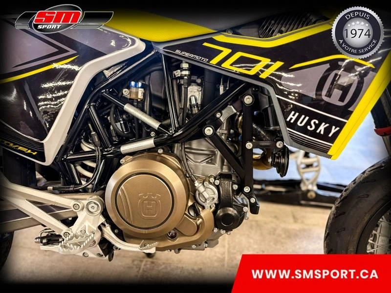 2022 Husqvarna 701 Supermoto alt