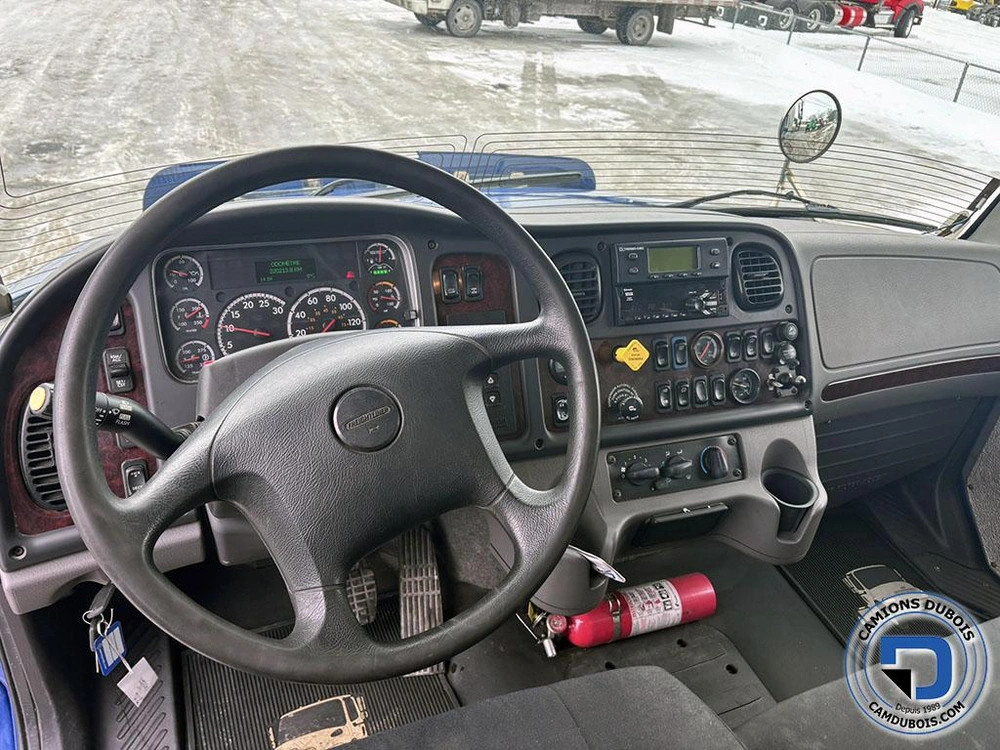 2018 Freightliner M2-106 alt