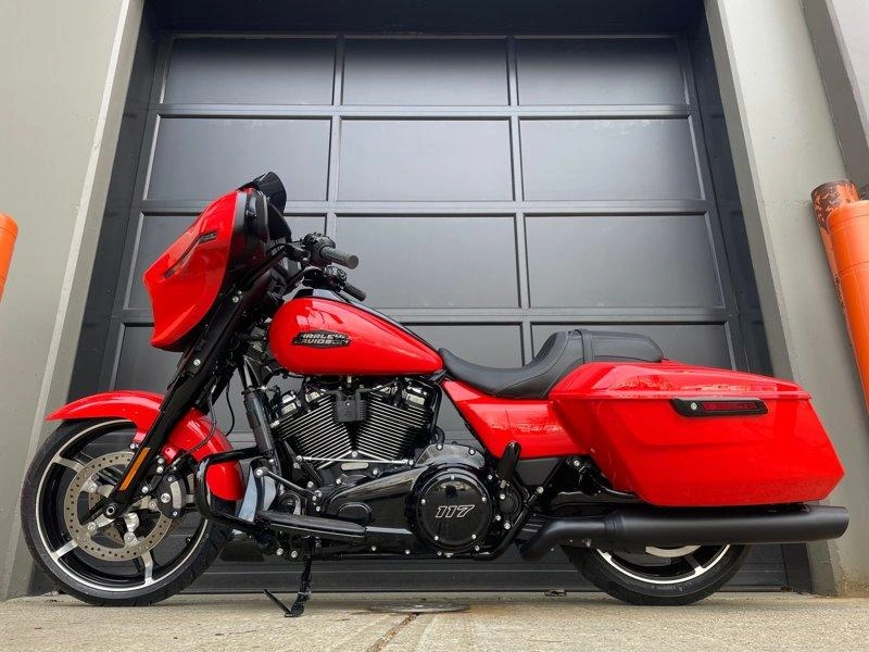 2026 Harley-davidson Flhx - Street Glide® alt