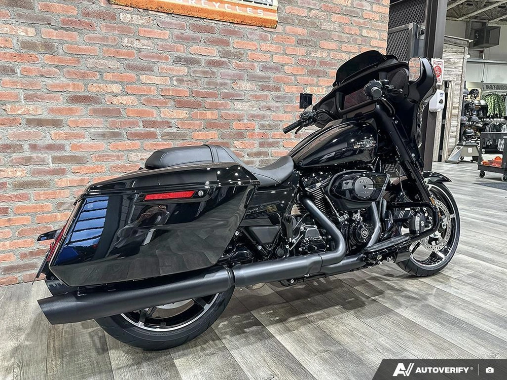 2026 Harley-davidson Street Glide alt