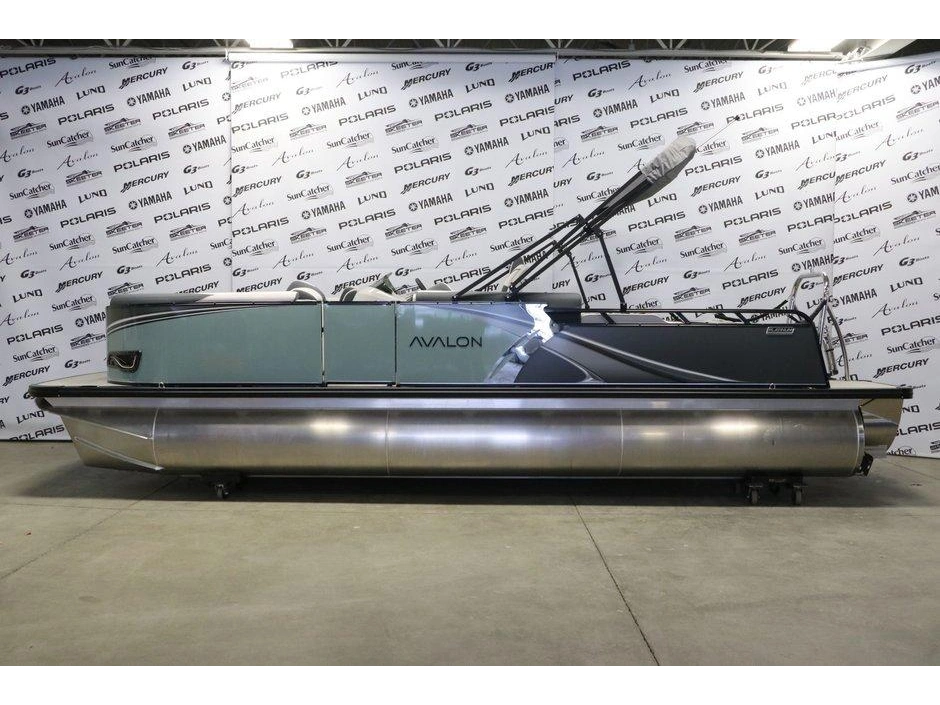 2026 Avalon Avalon Lsz 2385 Versatile Rear Bench Platinum + Yamaha Vmax 150 Hp alt