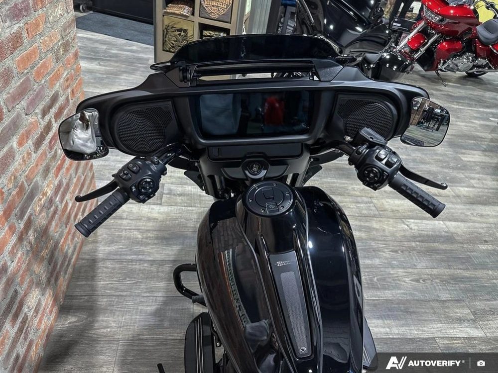 2026 Harley-davidson Street Glide alt