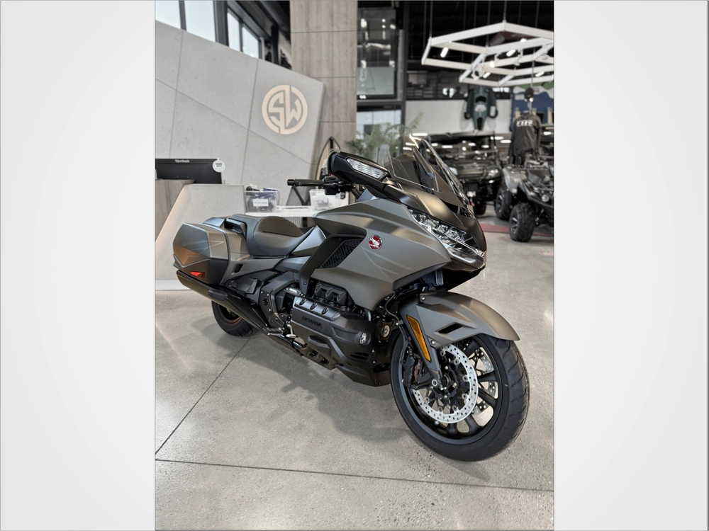 2026 Honda Gold Wing Dct alt