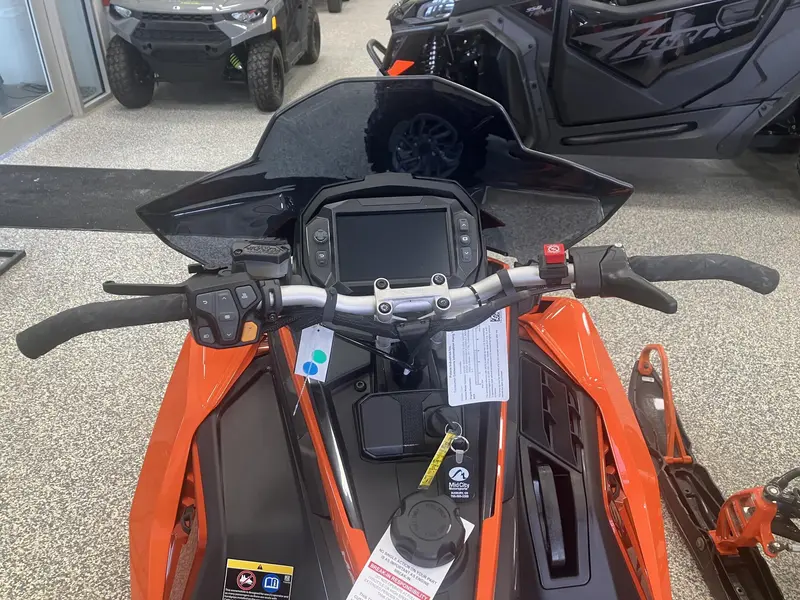 2024 Polaris Patriot Boost Indy VR1 137