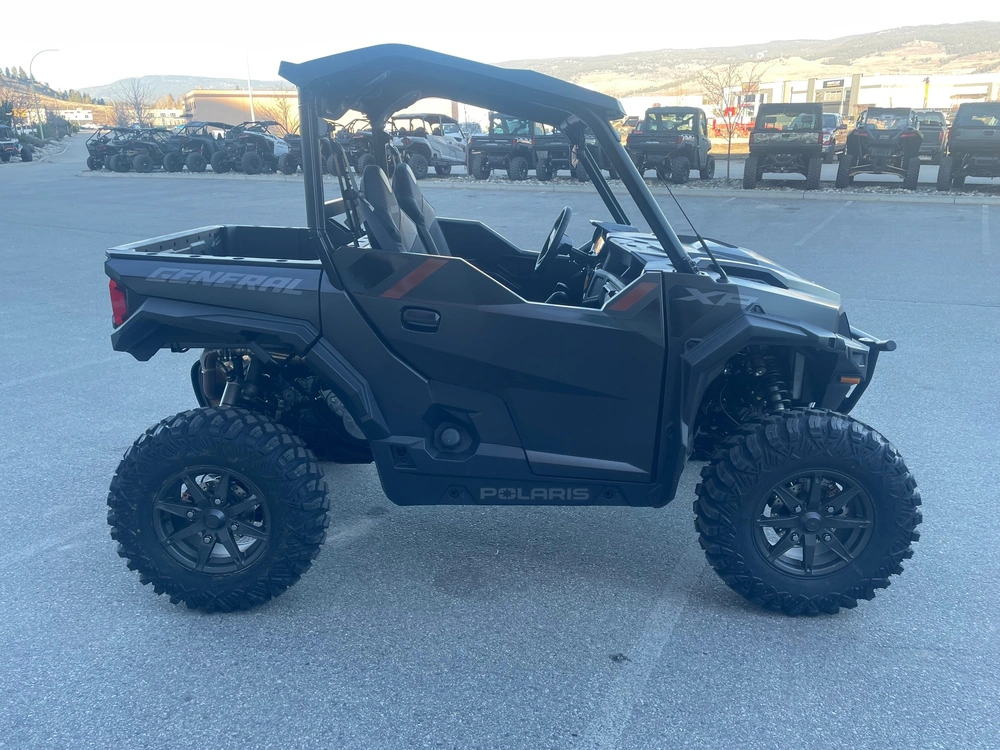 2026 Polaris General Xp 1000 Ultimate - Super Graphite alt