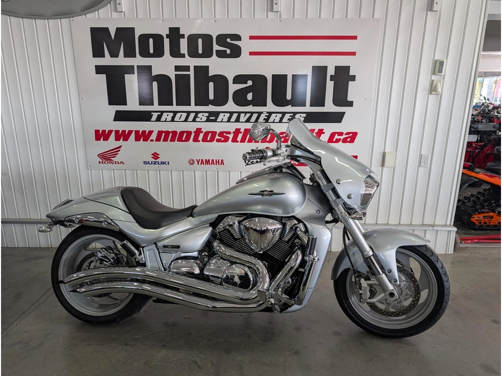 Suzuki M109 Boulevard 2009 alt