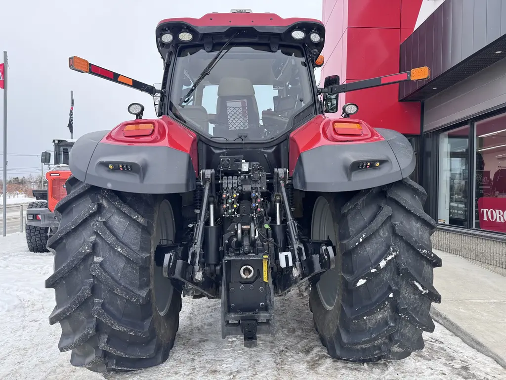 2022 Case IH Optum 300 CVX