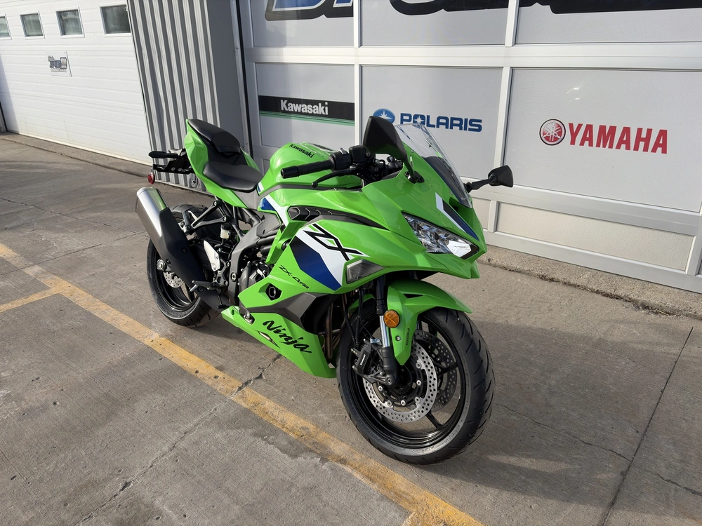 Kawasaki Ninja Zx-4rr Krt 2026 alt