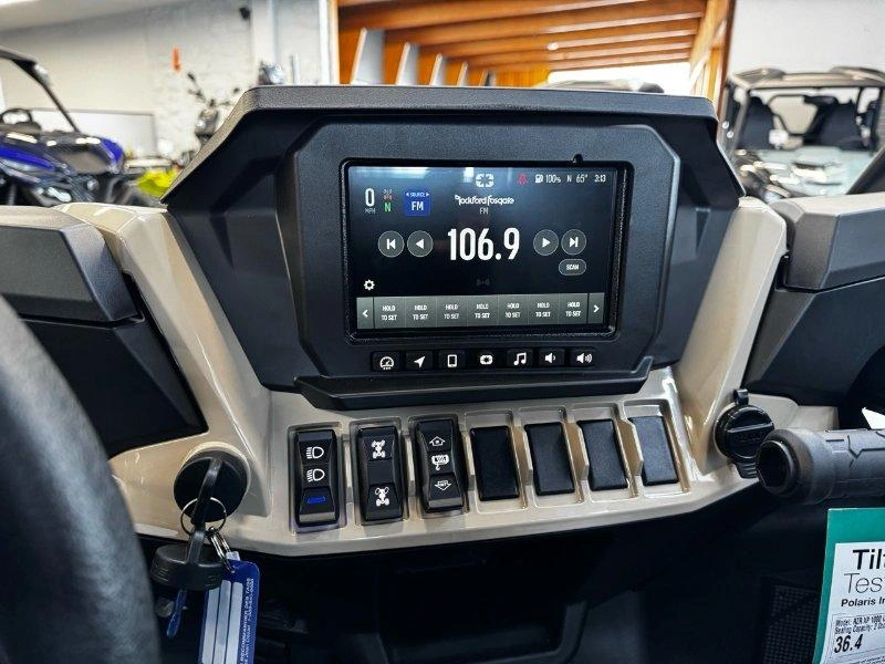 Polaris Rzr Xp 1000 Ultimate 2026 alt