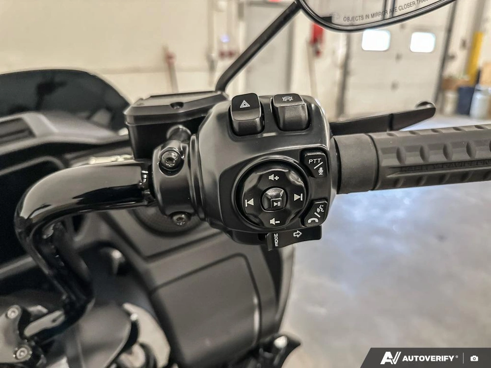 2026 Harley-davidson Road Glide alt