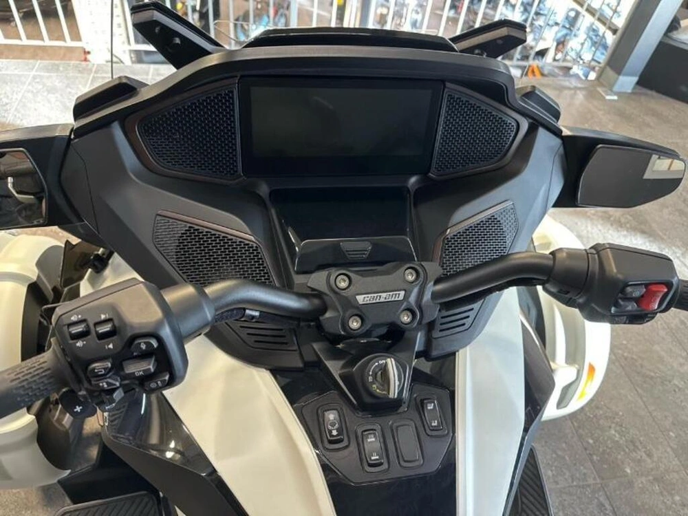 Can-am Rt Sea-to-sky Se6 2024 alt