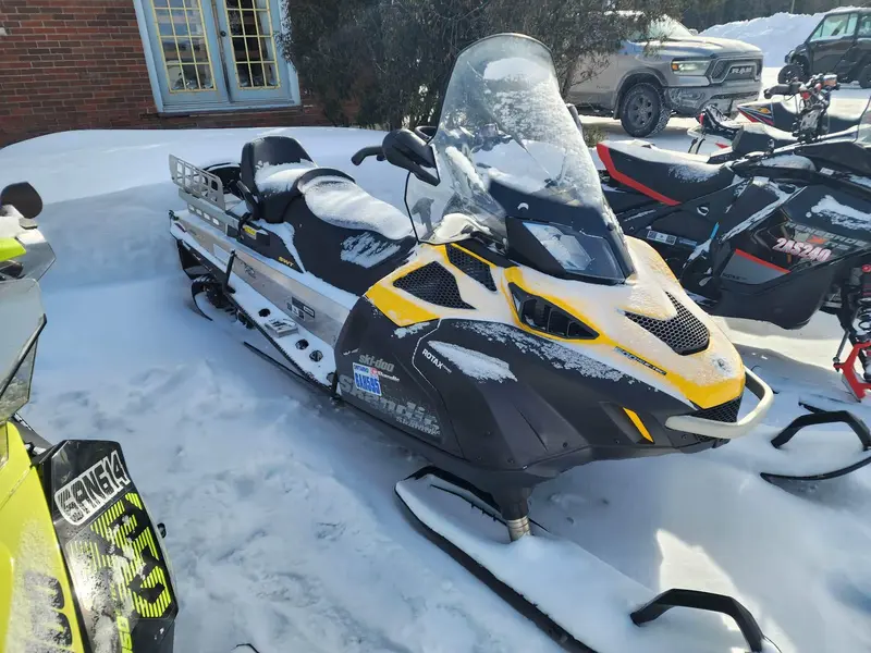 2015 Ski-Doo SKANDIC SWT 600 HO