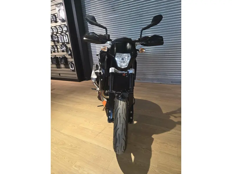 2014 KTM 690 DUKE thumbnail 2