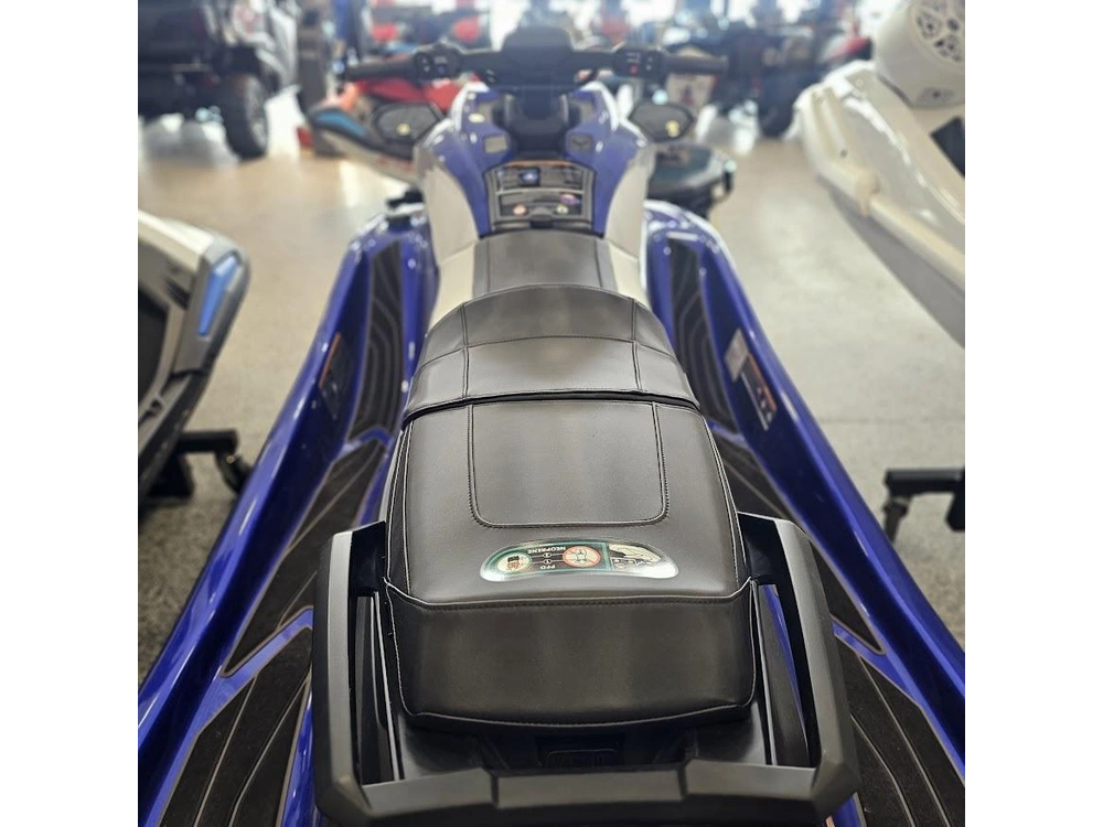 2024 Yamaha Gp Svho alt