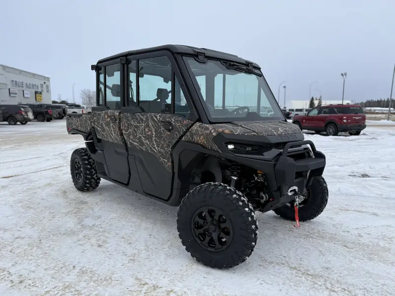 2026 Can-Am DEFENDER MAX XT CAB HD11 thumbnail 3