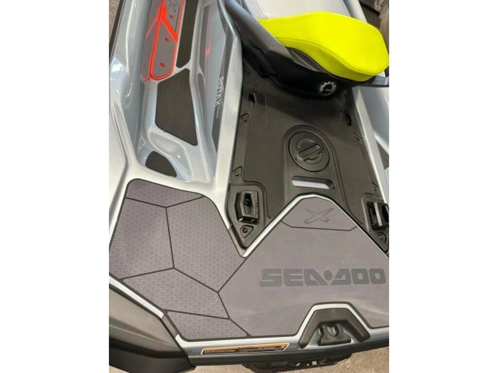 Sea-doo Rxt-x 325 (audio) 2025 alt