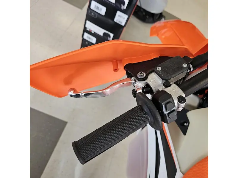 2024 KTM 250 XC thumbnail 10