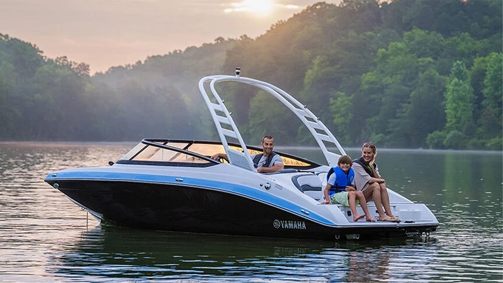 Endless Summer Sales Event - Yamaha Boats alt