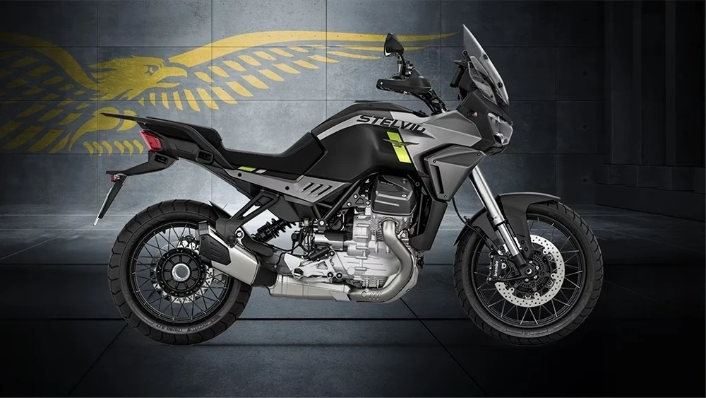 CÉLÉBREZ LES MOTO GUZZI SUPER SUMMER SUR UNE STELVIO alt