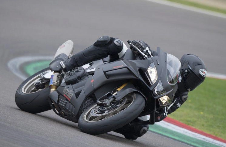 5 End-of-Season Motorcycle Maintenance Tips alt