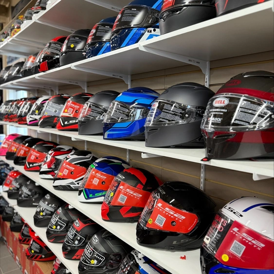 Best Motorcycle Helmets in Victoriaville | Find Your Perfect Fit at RM Motosport! alt
