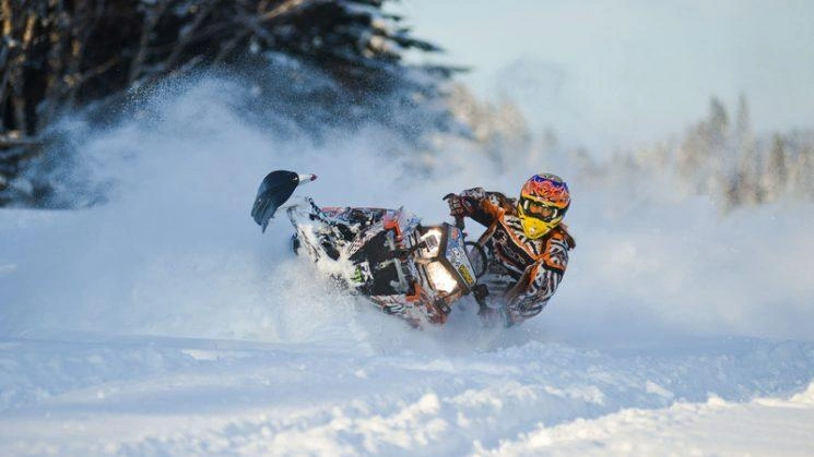 5 conseils pour l’achat de votre première motoneige alt