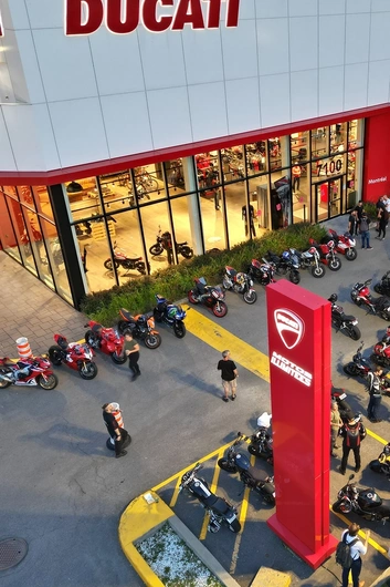 Photo Motos Illimitées Montréal alt