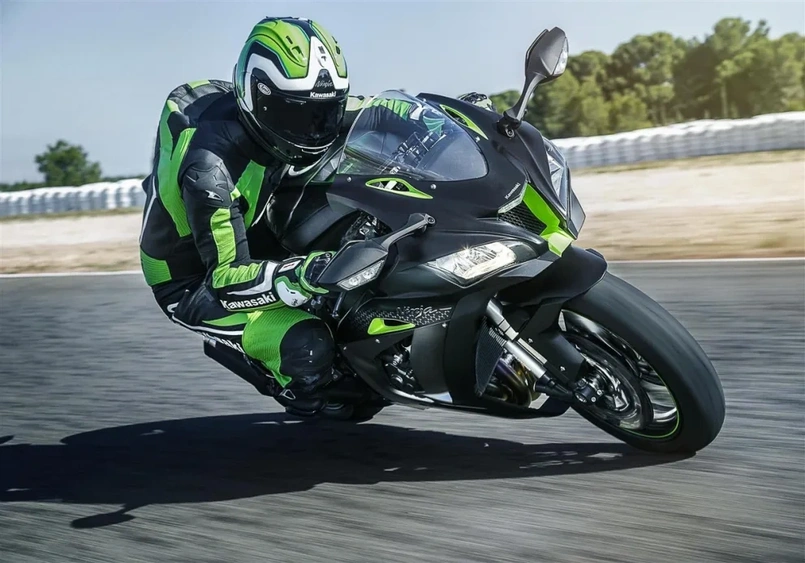 Kawasaki ZX-10R SE 2018 | Motos Illimitées alt