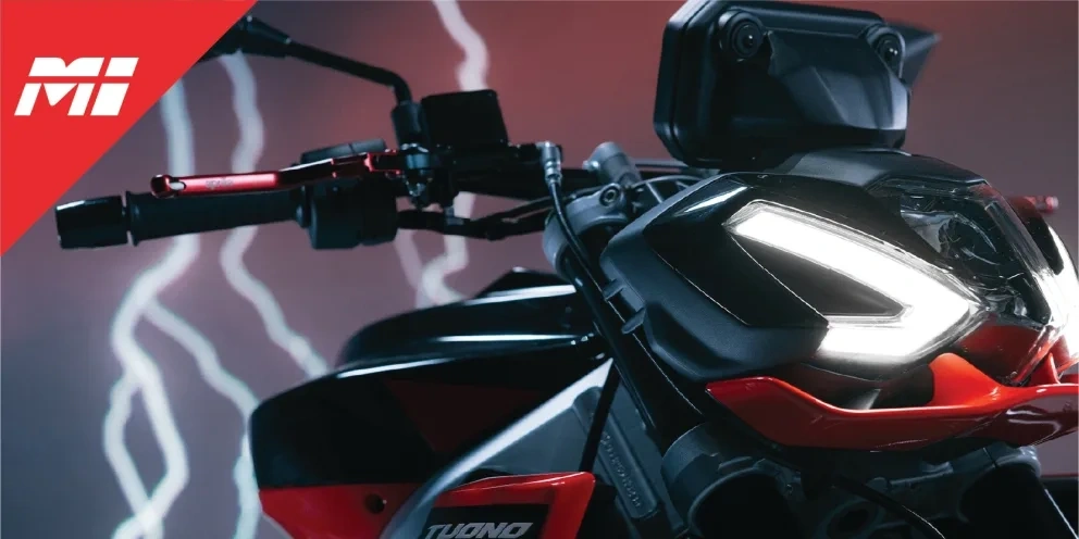 Aprilia Tuono 457 2025 : éblouissante alt