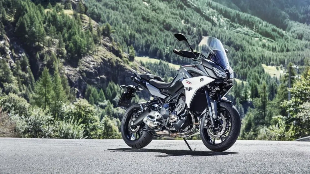 Yamaha Tracer 900 2018 : style et confort | Motos Illimitées alt