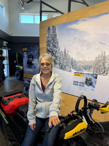 Carolyn Williams alt