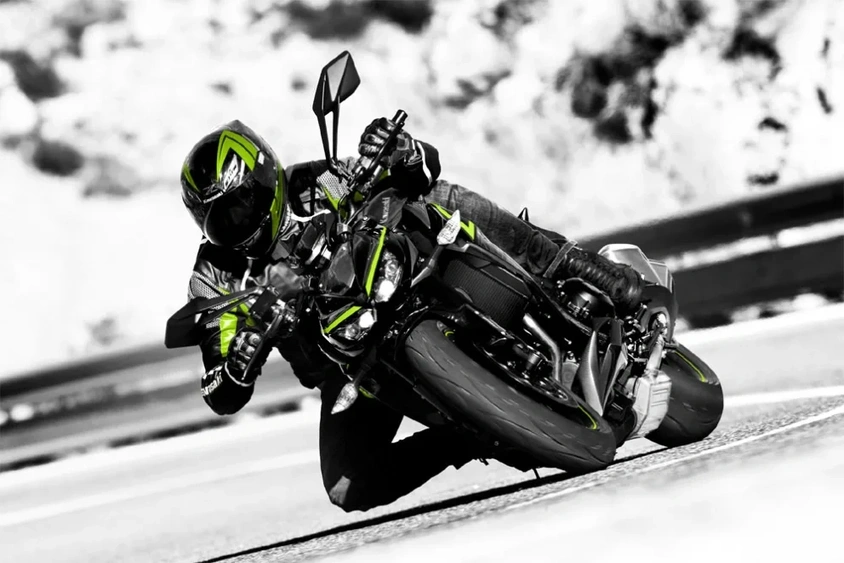 Kawasaki Z1000R ABS 2017 : aperçu | Motos Illimitées alt