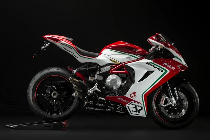 MV Agusta F3 675 ABS & 800 ABS 2016 : design italien | Motos Illimitées alt