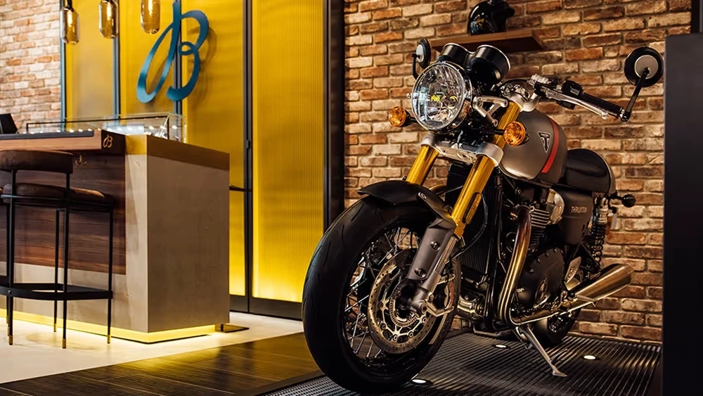 Découvrez l’univers Triumph chez Motos Illimitées Montréal alt