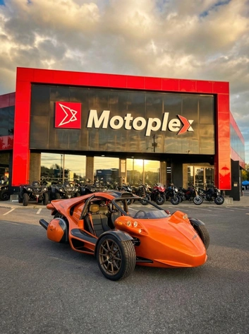 Photo Motoplex St-Eustache alt