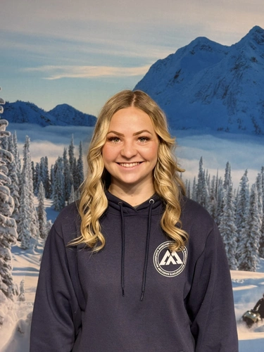 Jenna Caza alt