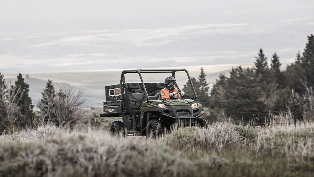 Nettoyage de printemps : pourquoi le Polaris Ranger 2026 est votre meilleur outil alt