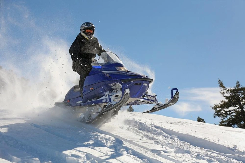 Tips for Buying a Snowmobile alt