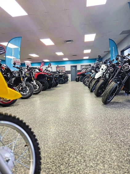 VTT, côte à côte et motos Suzuki & CFMOTO au Québec alt