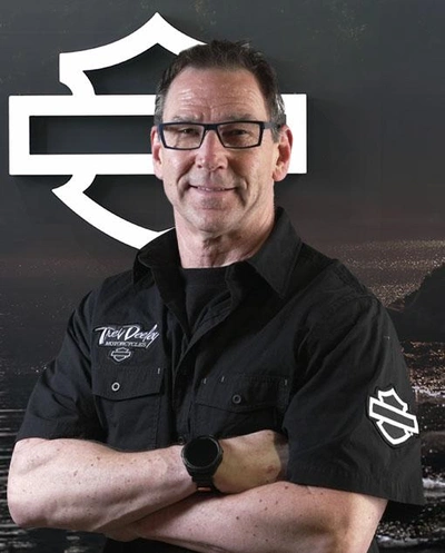 Glenn Simmons alt