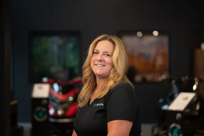 Vikki Fraser alt