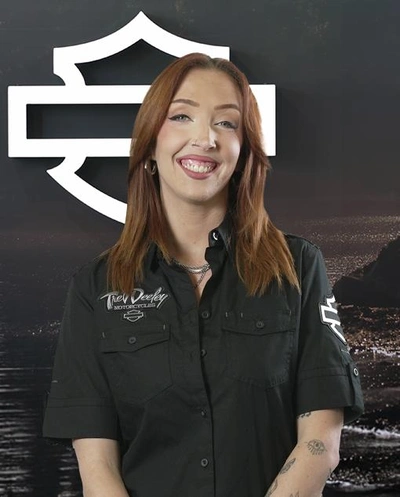 Amy Leonard alt