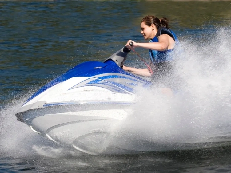 Guide pour acheter une motomarine usagée : tout ce qu’il faut savoir avant de se lancer alt