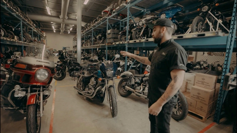 A Comparison of the FXR, FXR3, and Dyna Motorcycles alt