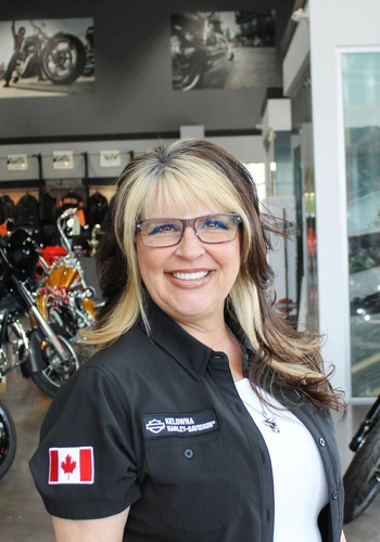 Connie Vecchio alt