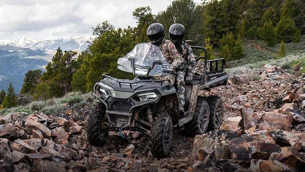 Polaris RANGER ou Sportsman 6x6 : la comparaison ultime des bêtes de travail alt