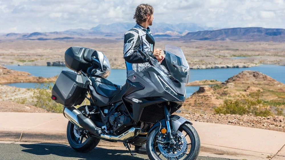 Les meilleures randonnées en moto au Québec alt