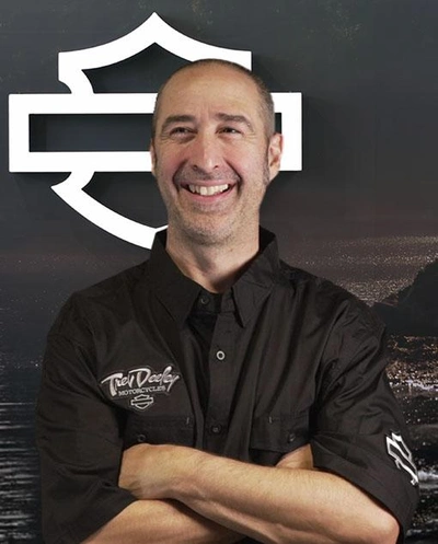 Vinnie Riel alt