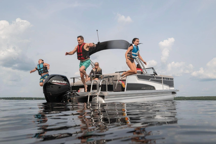 ⚓ WHY PRINCECRAFT PONTOONS ARE THE ULTIMATE CHOICE FOR BAY OF QUINTE BOATING alt